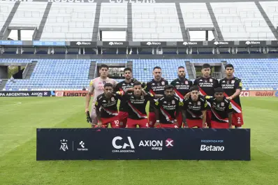 San Martín viaja a Santiago del Estero con una ausencia que complica los planes de Andrés Yllana