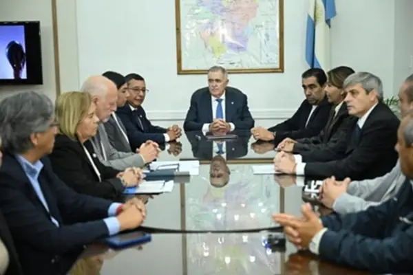 El Gobierno subsidiará la luz a familias afectadas por inundaciones en la provincia a través del Plan Bonificar