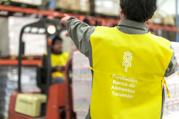 Crecen las necesidades tras las inundaciones en Tucumán y el Banco de Alimentos advierte que no da abasto