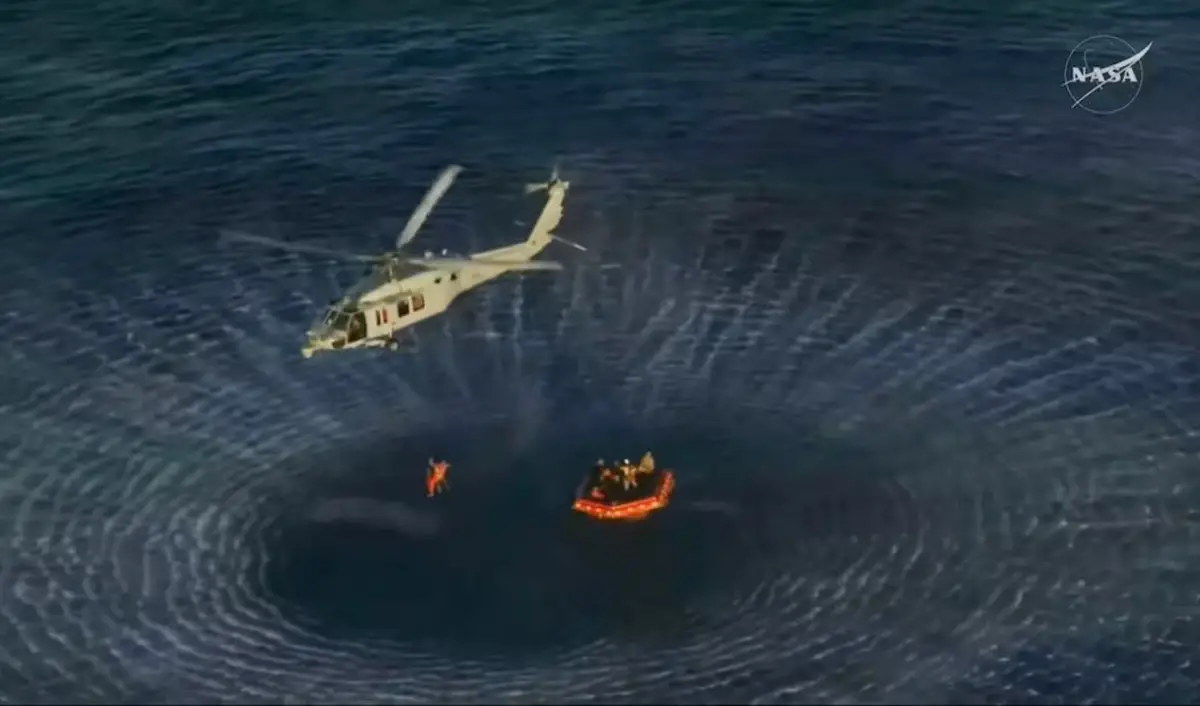 REGRESO. “Houston, aquí Integrity. Los recibimos fuerte y claro”, dijo el comandante tras superar la fase más peligrosa del ingreso en la atmósfera.