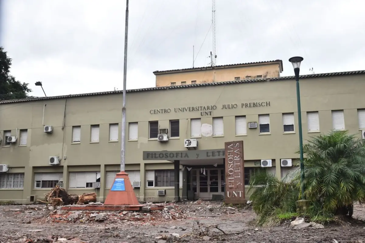 Polémica por una obra en el Centro Prebisch de la UNT