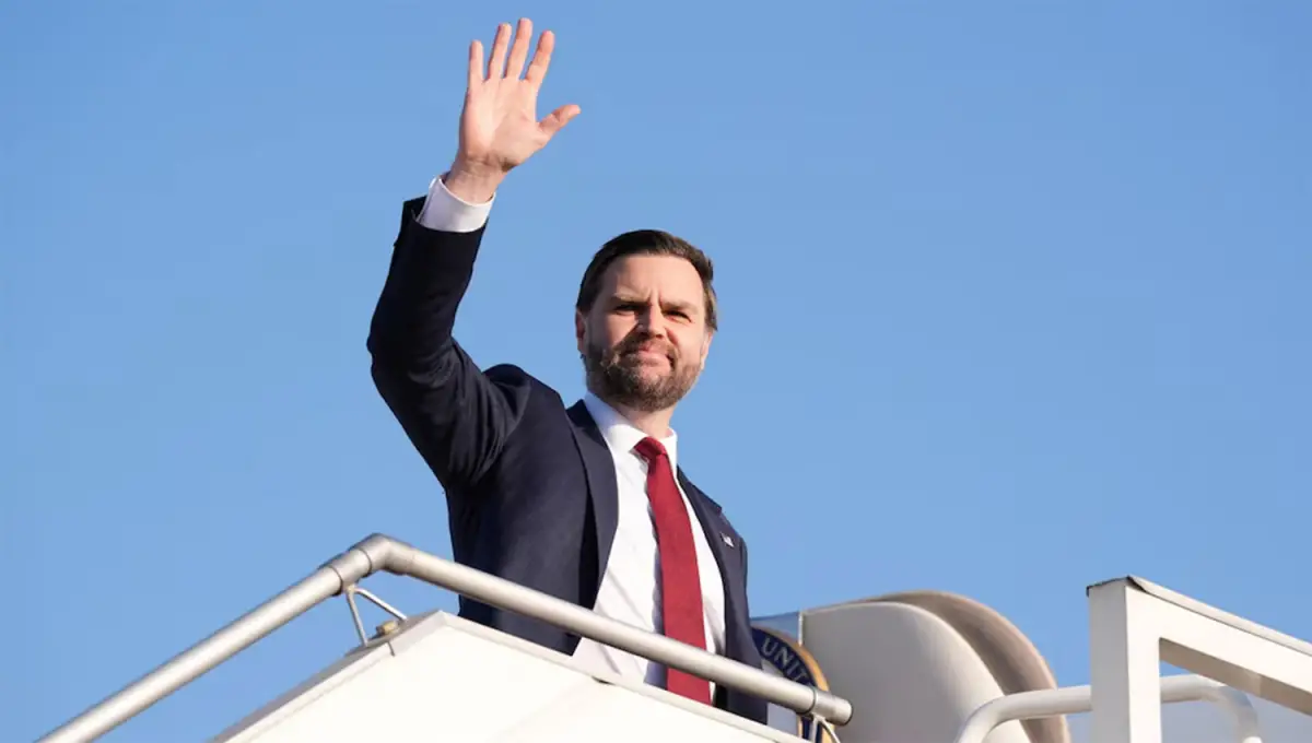 REGRESO. J.D. Vance abandona Pakistán luego del fracaso de las negociaciones.