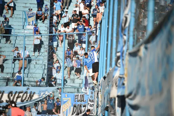 Atlético dominaba, pero la interrupción lo frenó y Tigre rescató un empate