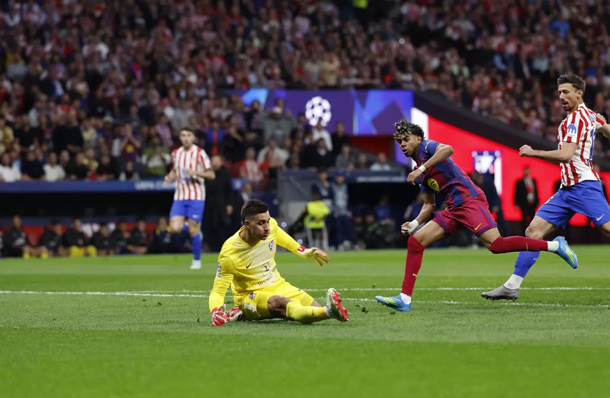Lamine Yamal anotó el primer gol del partido a los cuatro minutos y venció la resistencia de Juan Musso.