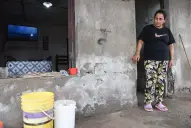 Vivir entre grietas, humedad y pérdidas en La Madrid: “Tengo miedo de que la casa se caiga”