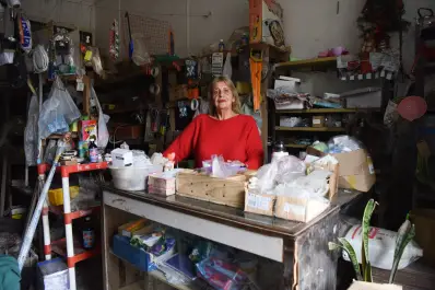 El dolor que persiste en La Madrid, a un mes de la inundación: “Perdimos todo y seguimos solos; se lavaron las manos”