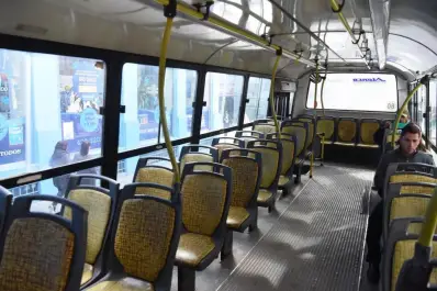 Arnedo asume en medio de la crisis del transporte y advierte sobre “extorsiones” del sector