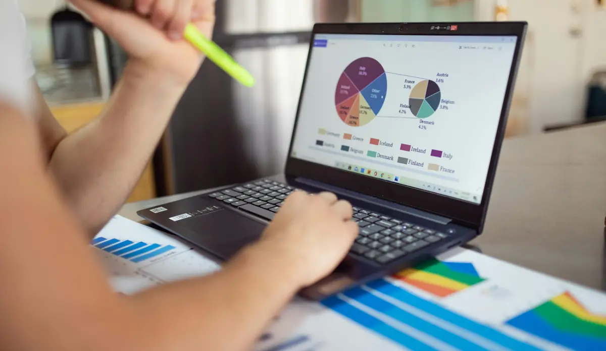 CV SIN EXPERIENCIA. estos cursos pueden marcar la diferencia en tu primera entrevista. / PEXELS