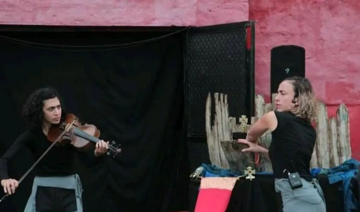 Tercer festival TitiriterAs: función a la gorra en la Escuela de Arte Popular de Monteros