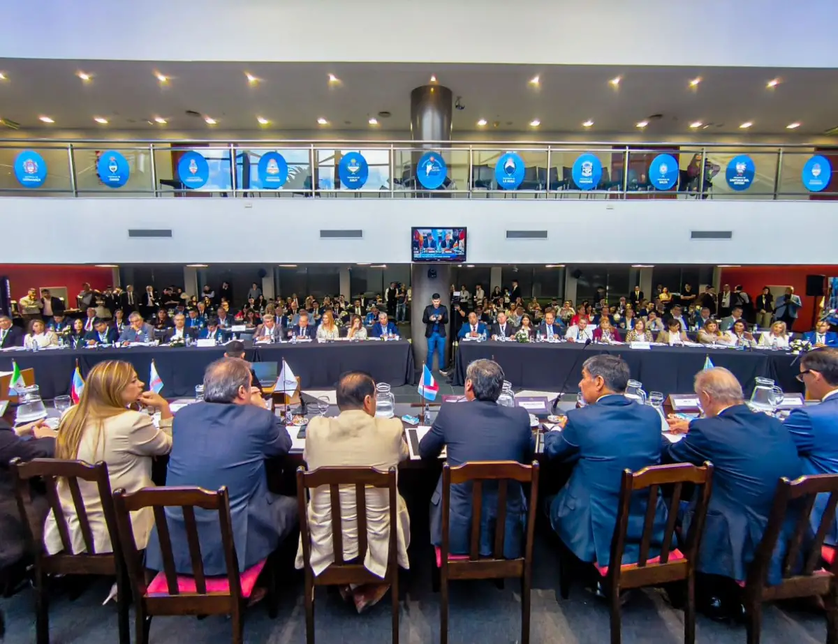 REGIONAL. La problemática de las inundaciones afectó a todo el norte.