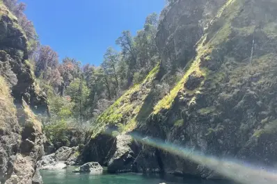 El cañón más impactante de Argentina: dónde queda el santuario de paredones y ríos turquesa