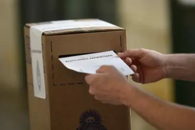 Un gobernador aliado de Milei busca suspender las elecciones PASO en su provincia