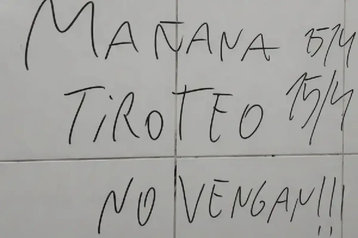 Pintadas en los baños de los establecimientos tucumanos. FOTO ENVIADA POR UN LECTOR