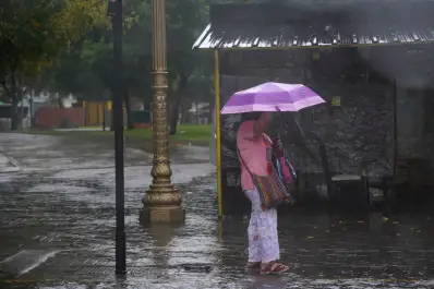 Alerta amarilla por lluvias en una provincia: ¿a qué hora empiezan y cuánto puede llover este jueves?