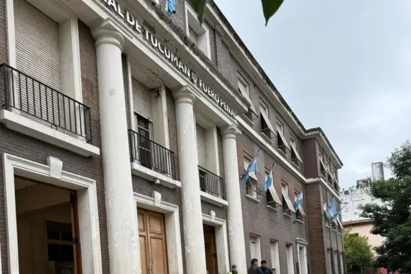 Se agrava la situación de las acusadas del ataque en Universitario: tres testigos confirmaron la versión aportada por la víctima