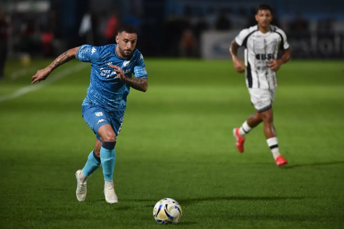 REGRESO A CASA. Ezequiel Ham volverá a visitar el estadio de Argentinos, club que lo vio nacer, esta vez con la camiseta de Atlético Tucumán.