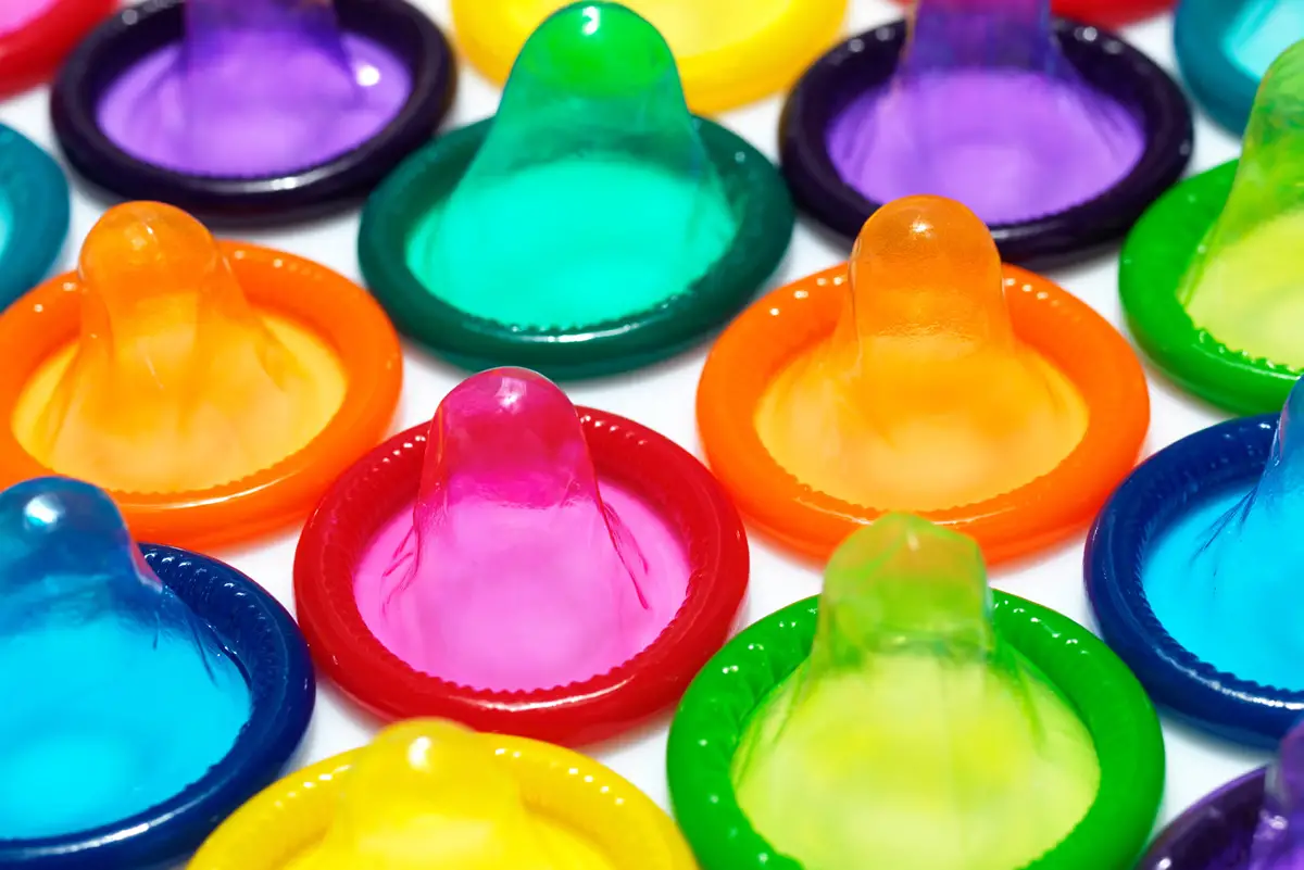 SALUD. Un equipo de científicos trabaja en un preservativo capaz de cambiar de color ante la presencia de infecciones de transmisión sexual. / PEXELS