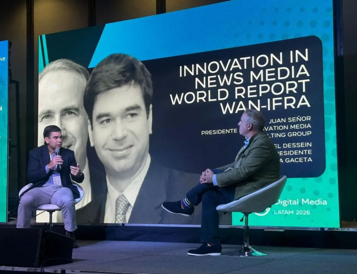 DESSEIN Y JUAN SEÑOR. Este dijo: “la IA es el becario que nunca duerme, pero necesita control constante”.