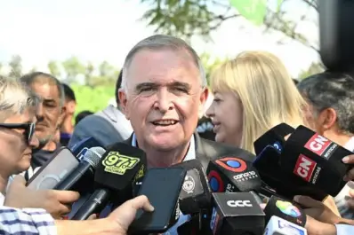 Jaldo criticó la decisión del Gobierno Nacional: “El cierre del acceso a periodistas en Casa Rosada no cabe en un sistema democrático”