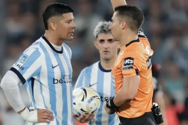 Tras la polémica, Marcos Rojo se disculpó con sus compañeros y con los hinchas de Racing