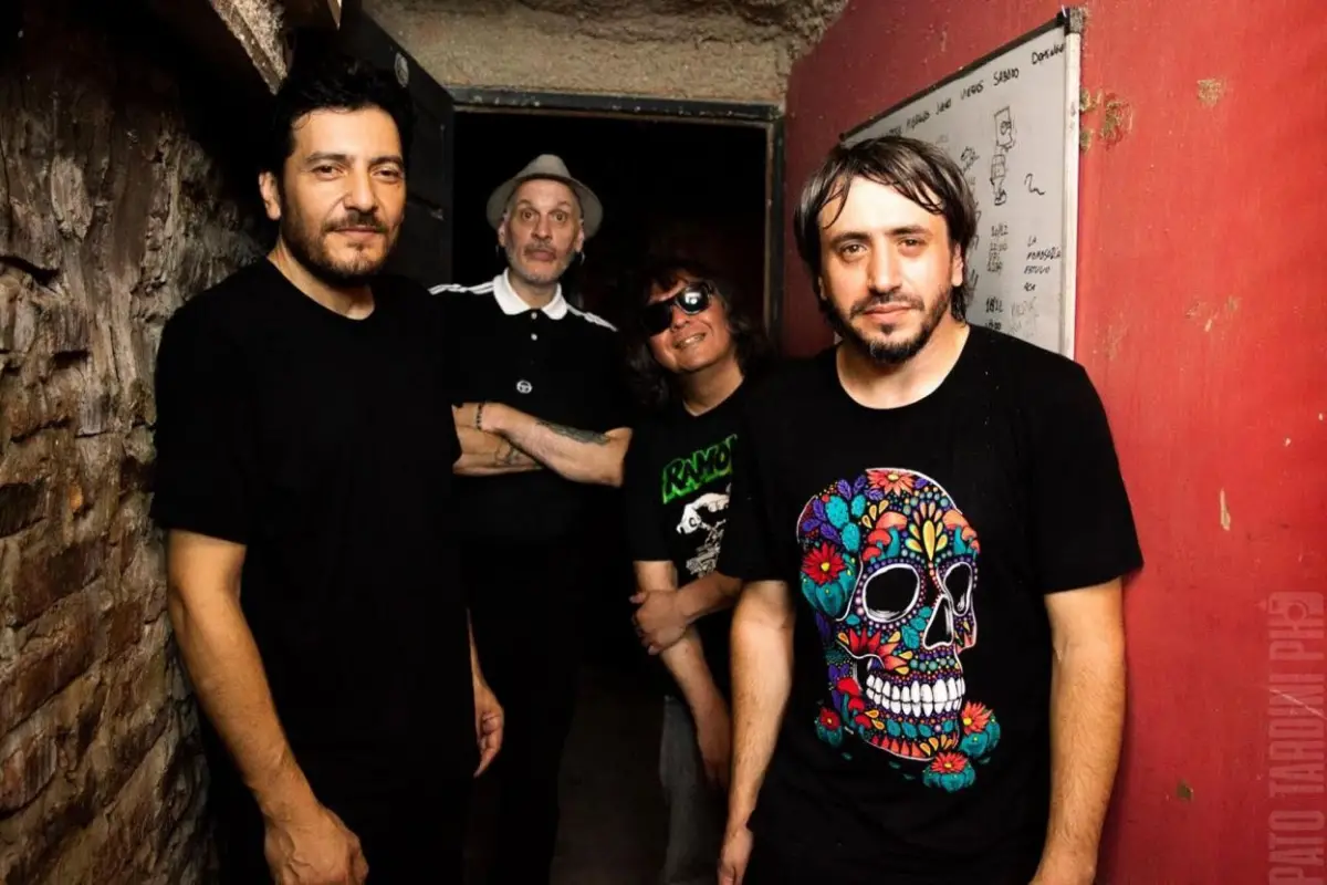 REFERENTES DEL PUNK ARGENTINO. Superuva tiene un estilo propio con letras irónicas y divertidas que mostrará esta noche en La Taberna de Saturno.