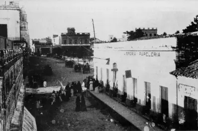 Recuerdos fotográficos: la calle 9 de Julio hacia 1910