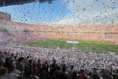 Así fue el impactante recibimiento de los hinchas de River en el Monumental para el Superclásico