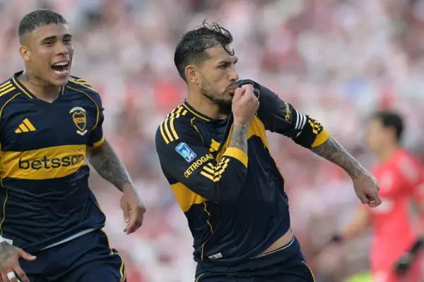 Paredes marcó el camino y Boca festejó en el Superclásico
