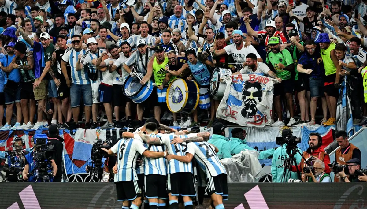 LA UNIÓN HACE LA FUERZA. La selección argentina llegará al Mundial 2026 con el desafío de defender la corona. El grupo llega bien, respaldado por los hinchas.