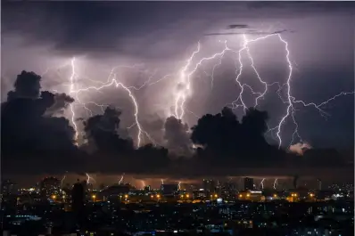 Tormentas, lluvias y nevadas: 11 provincias están bajo alerta naranja y amarilla este lunes