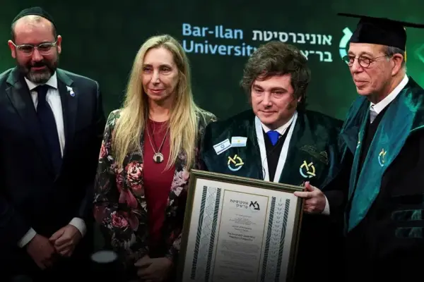 En Israel, Milei recibió un Doctorado Honoris Causa y ratificó su ofensiva ideológica contra Irán