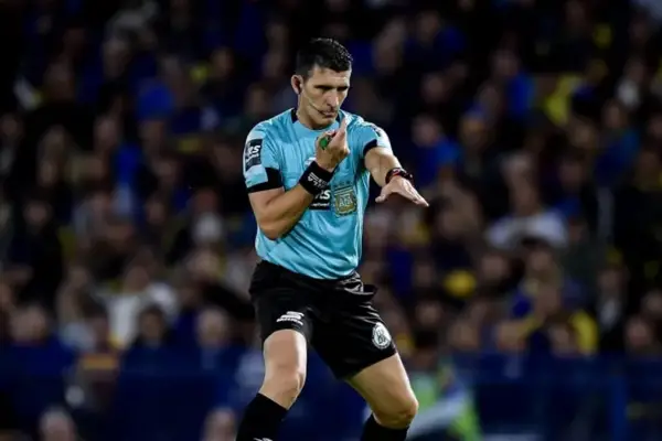 “Dan ganas de dejar de jugar”: la furiosa reacción de Pablo Magnín contra el arbitraje argentino