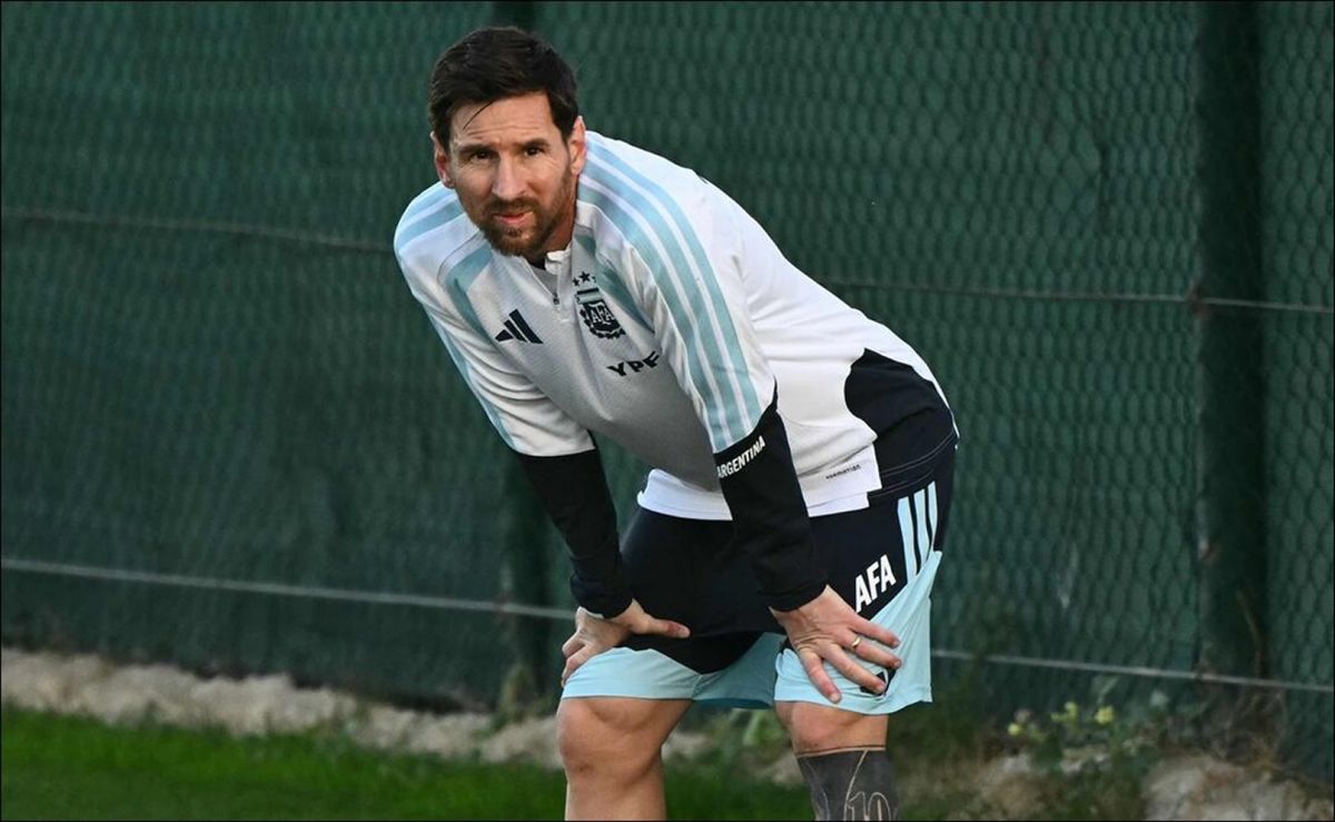 TODO PASA POR ÉL. Messi es el gran emblema de la selección argentina. El desafío está en qué rol ocupará.