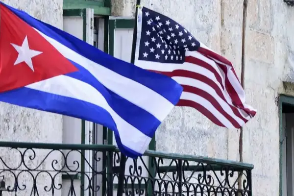 Cuba y Estados Unidos abren conversaciones en La Habana