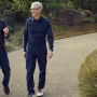 Quién es John Ternus, el nuevo CEO de Apple que reemplazará a Tim Cook