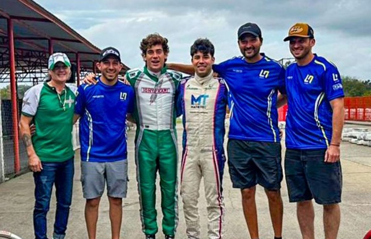 Colapinto junto al Acosta Team