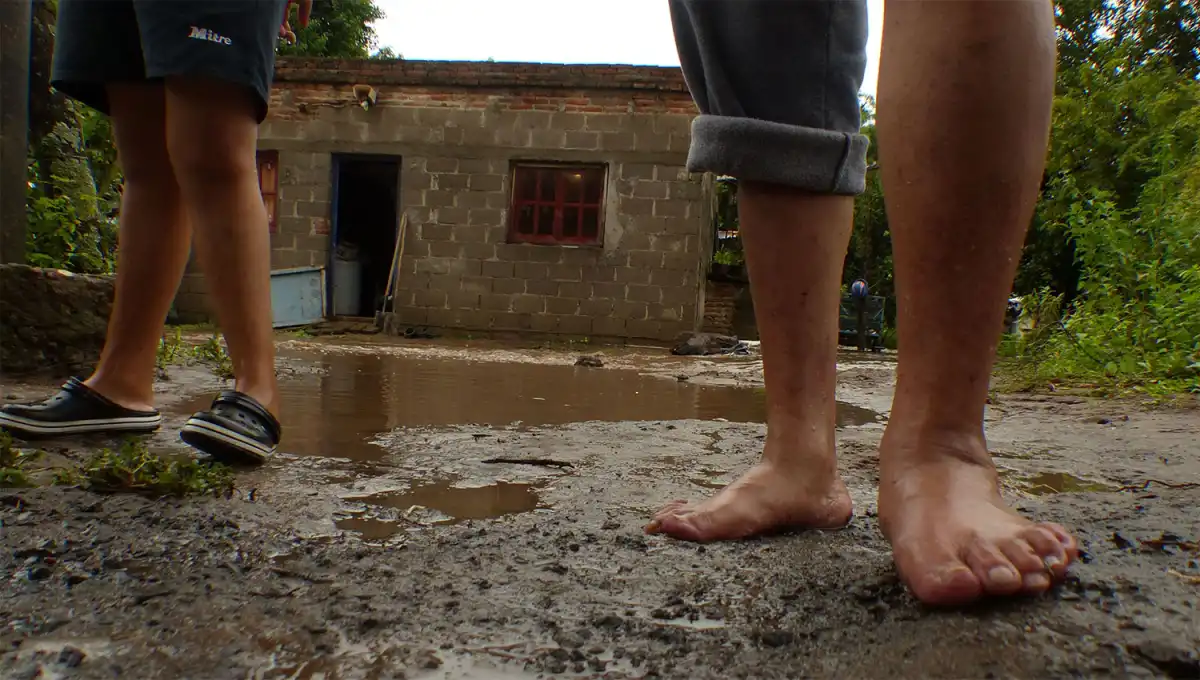 INDICADORES. En el último año, leve aumento del hacinamiento (20,9%) y del compartir cama (26,9%), con aumento de la desigualdad.