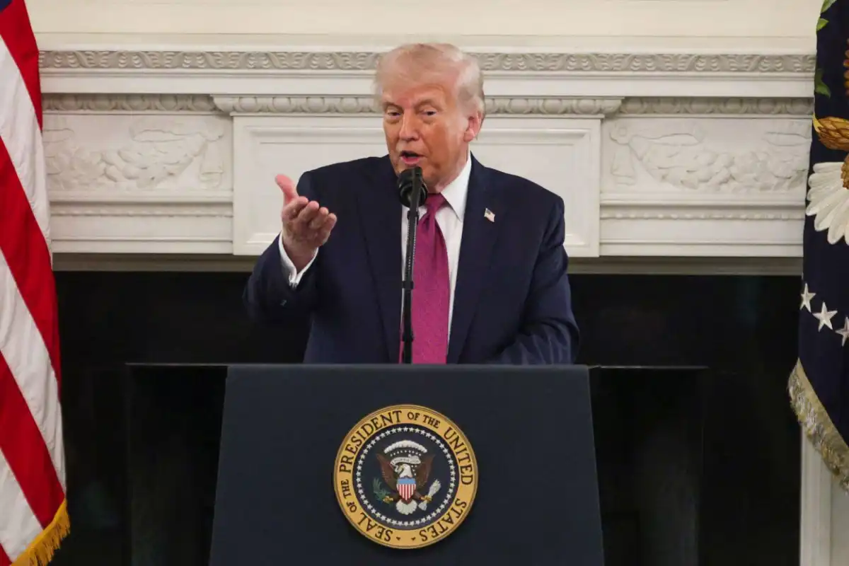 CUENTA REGRESIVA. A poco del final de que se cumpla el plazo,  Trump decidió extender sin fecha definida el cese el fuego con Irán.