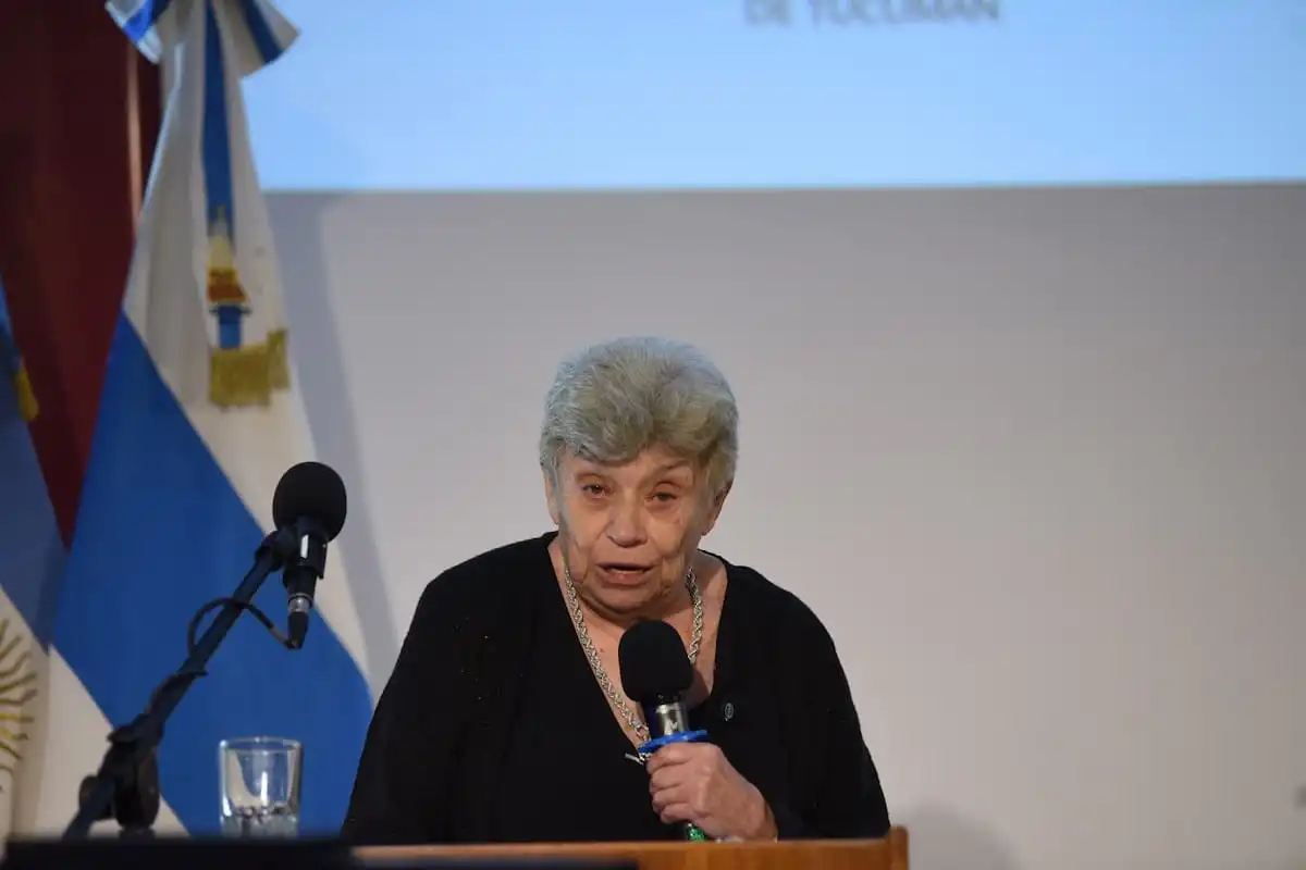 Aída Kemelmajer habla durante la apertura de las jornadas. FOTO Analía Jaramillo