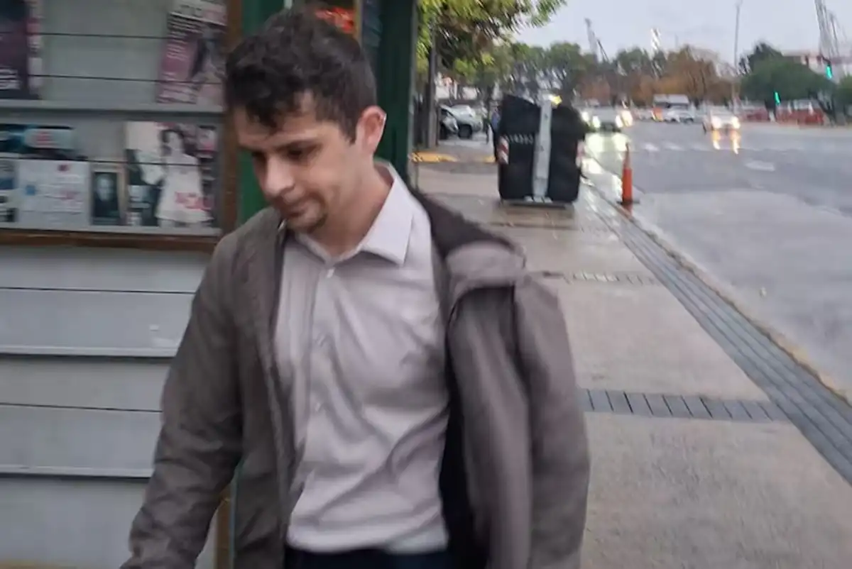 Pablo Martín Feijoo es hijo de una de las jubiladas que vendió el inmueble