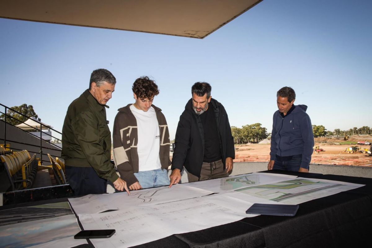 Colapinto visitó el nuevo Autódromo junto a Jorge Macri y crece la ilusión por la vuelta de la Fórmula 1
