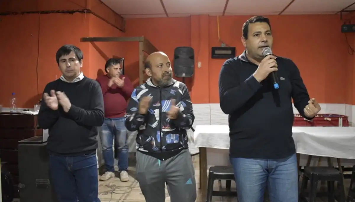 El concejal Gómez le respondió a Catalán, cargó contra Adorni y pidió sostener el programa Volver al Trabajo