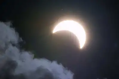 Guía astrológica: el impacto del Cuarto Creciente de abril en los 12 signos