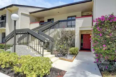 ¿Quién es el funcionario del gobierno de Milei que tiene propiedades sin declarar en Estados Unidos?