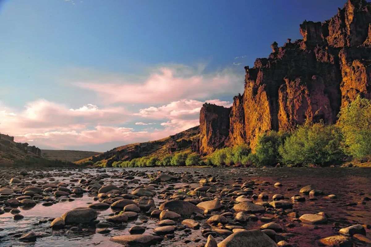 Manzano Amargo: dónde queda el pueblo argentino de las cataratas que sorprende a turistas