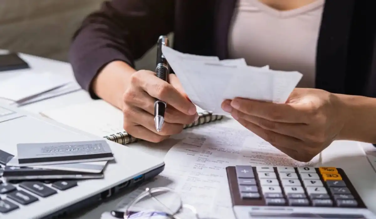 La difícil misión de llegar a fin de mes: los problemas de pago en los créditos de las familias subió y superó el 11%