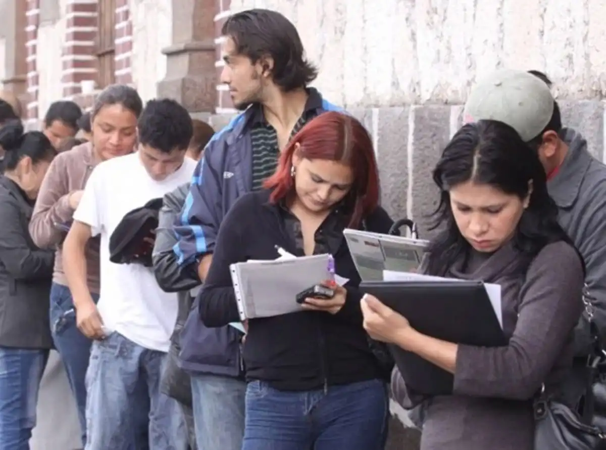 Según el Gobierno, la reforma laboral permitirá contratar más personal.