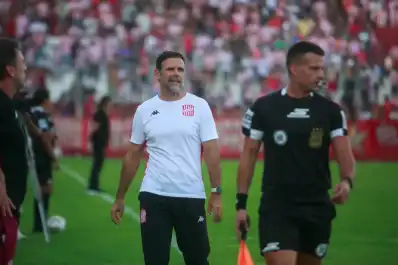 El club ha tenido muy buenos torneos y malas finalizaciones: Yllana y el recuerdo de Rosario sobre San Martín