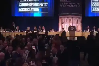 Trump fue evacuado de una cena con periodistas tras un tiroteo en las inmediaciones de la Casa Blanca