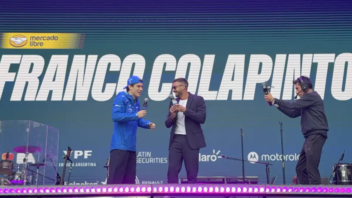Franco Colapinto en el fanzone. 